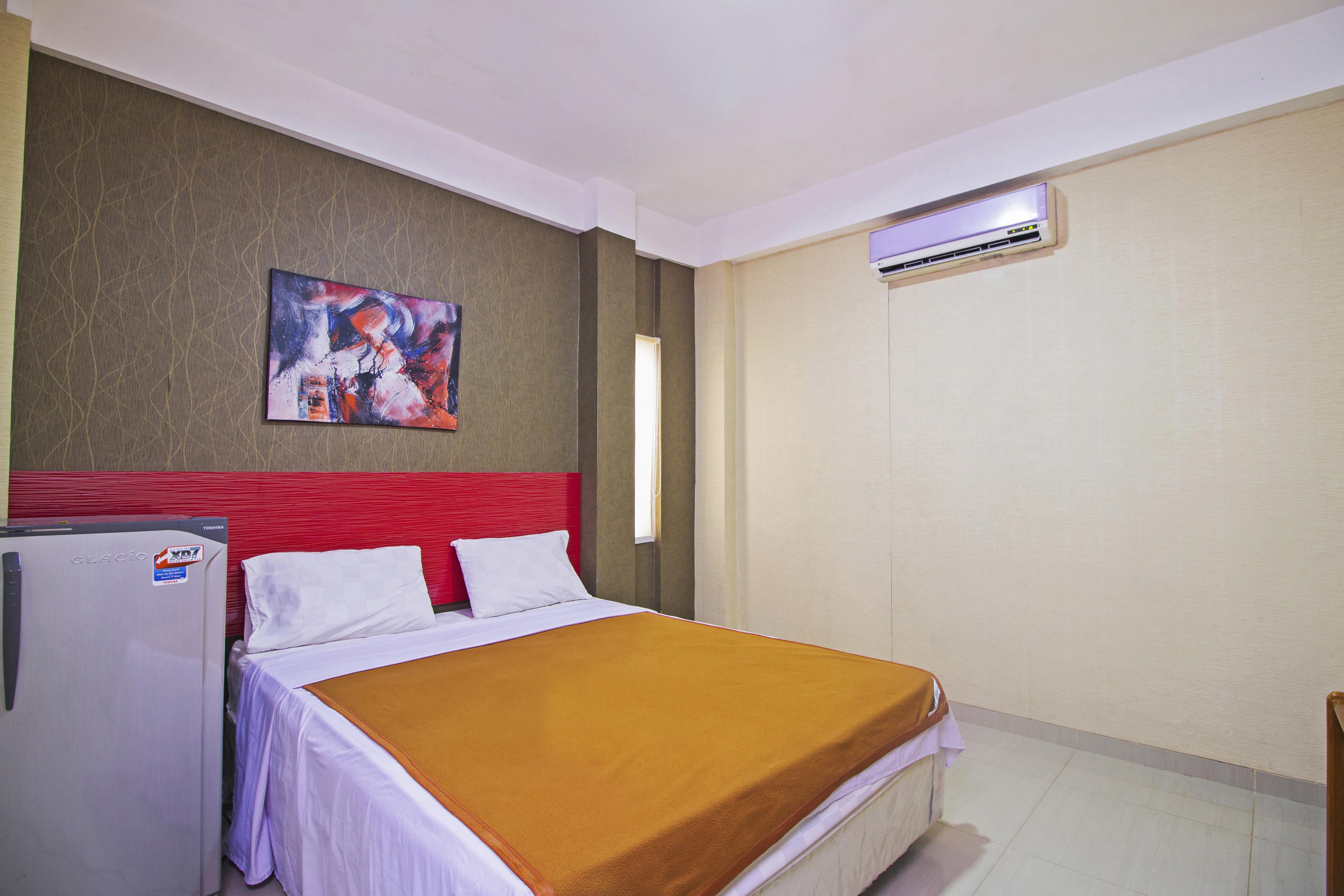 Hotel Reddoorz Near Cilandak Town Square Yakarta Exterior foto
