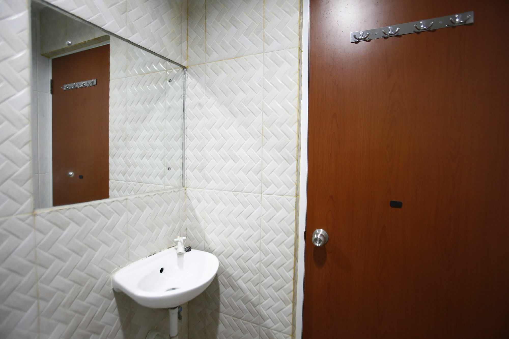 Hotel Reddoorz Near Cilandak Town Square Yakarta Exterior foto